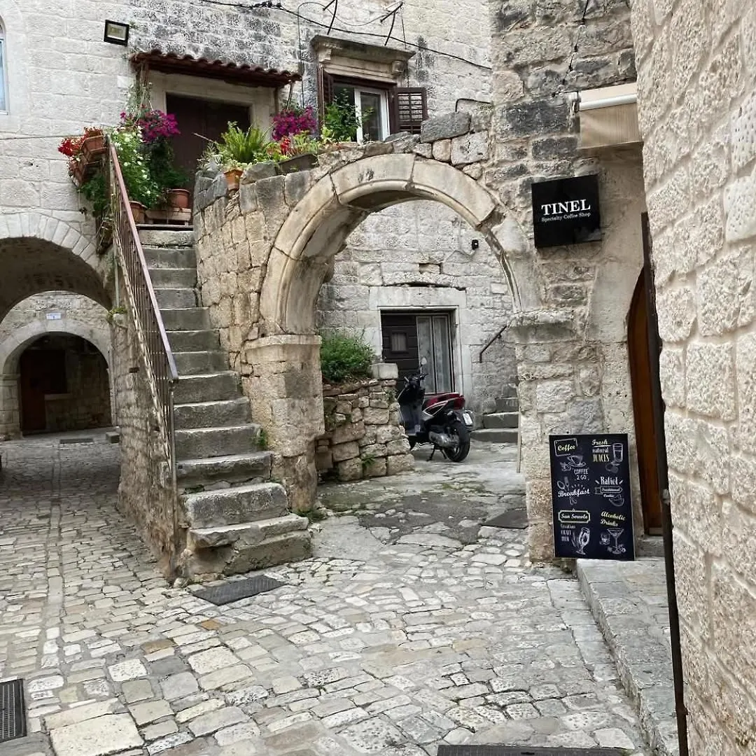 Apartments Slavica Trogir
